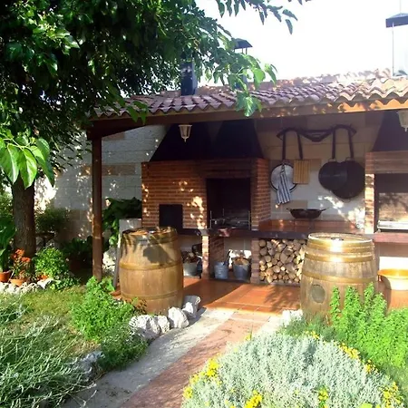 El Enebral De Hoces Holiday home