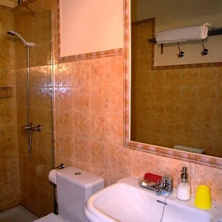 El Enebral De Hoces Holiday home *