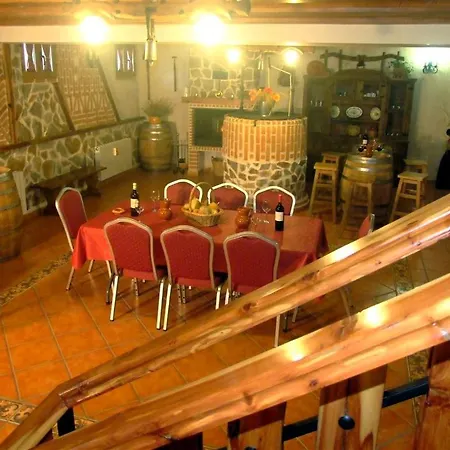 El Enebral De Hoces Holiday home Fuenterrebollo