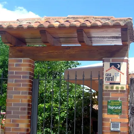 El Enebral De Hoces Holiday home Fuenterrebollo